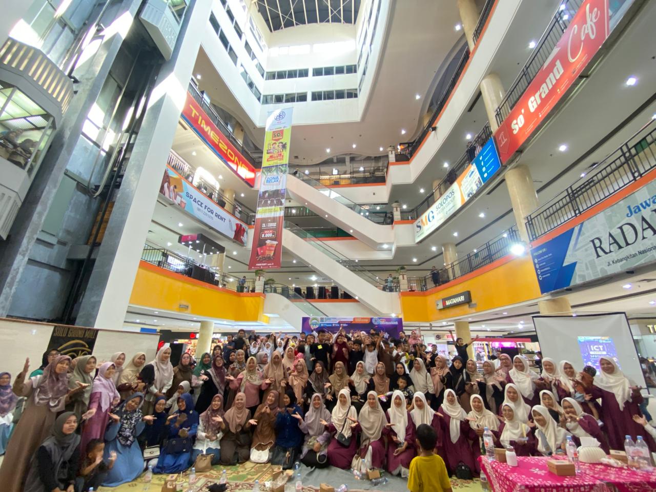 Gemerlap Karya, Teknologi, dan Panggung Prestasi dalam ICT Show Spotlight 2026